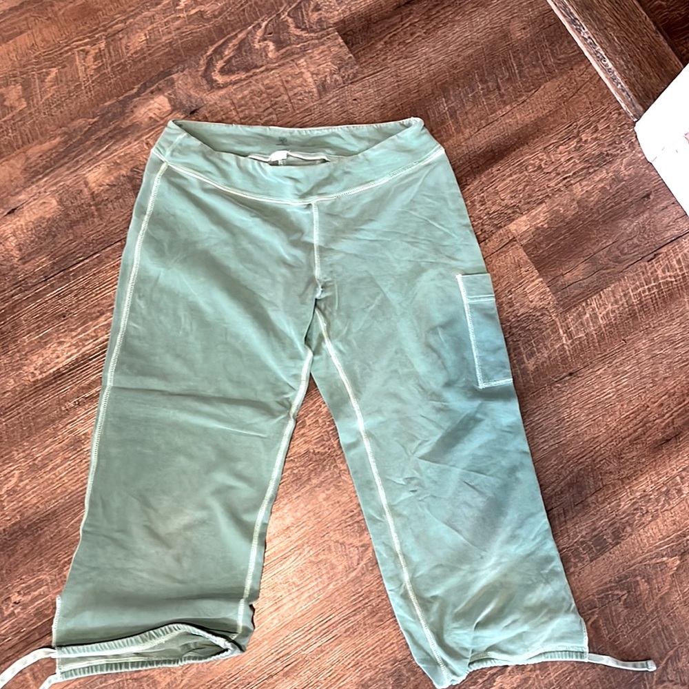Gap capri small